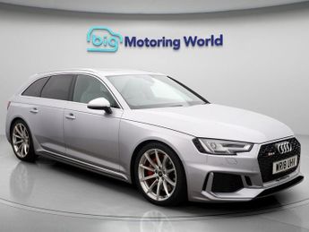 Audi RS4 RS 4 TFSI QUATTRO