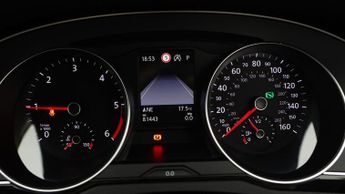 Volkswagen Passat SE NAV TDI DSG