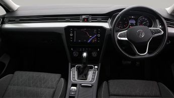 Volkswagen Passat SE NAV TDI DSG