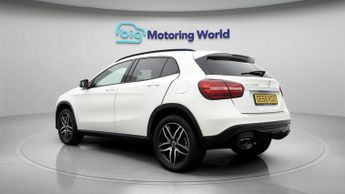 Mercedes-Benz GLA GLA 180 URBAN EDITION
