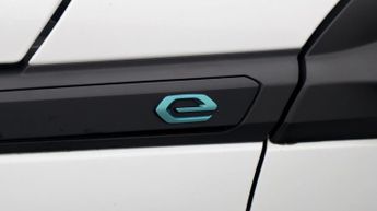 Peugeot E-2008 ACTIVE PREMIUM PLUS