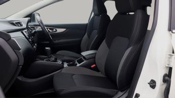 Nissan Qashqai DIG-T N-CONNECTA DCT