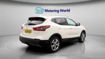 Nissan Qashqai DIG-T N-CONNECTA DCT