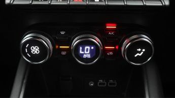 Renault Captur E-TECH ENGINEERED