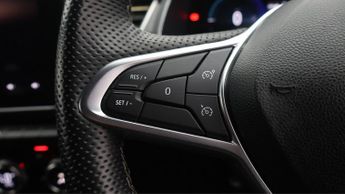 Renault Captur E-TECH ENGINEERED