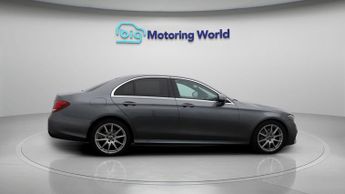 Mercedes-Benz E Class E 220 D AMG LINE EDITION PREMIUM
