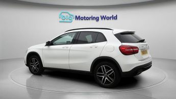 Mercedes-Benz GLA GLA 180 URBAN EDITION