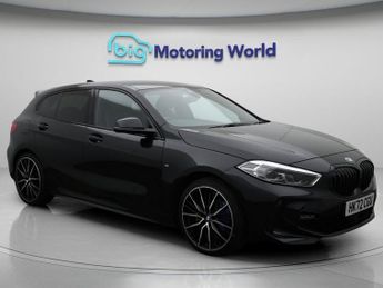 BMW 120 120D M SPORT