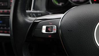 Volkswagen e-up! E-UP