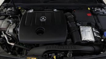 Mercedes-Benz A Class A 180 D AMG LINE EXECUTIVE