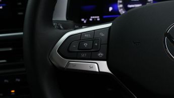 Volkswagen T-Roc LIFE TSI DSG