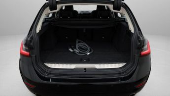 BMW 3 Series 330E SPORT PRO