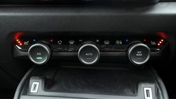 Citroen e-C4 SHINE PLUS