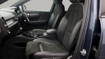 Volvo XC40 RECHARGE TWIN AWD