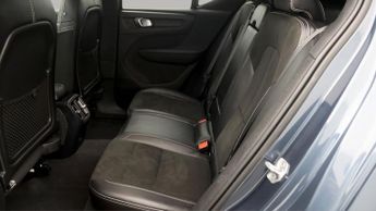 Volvo XC40 RECHARGE TWIN AWD