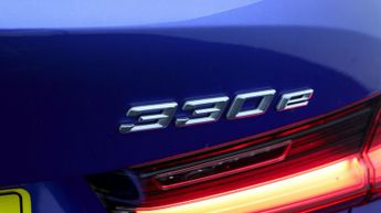BMW 3 Series 330E M SPORT