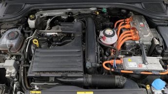 Volkswagen Golf GTE DSG