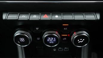 Renault Captur TECHNO E-TECH