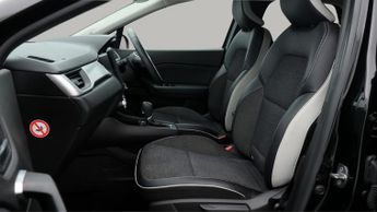 Renault Captur TECHNO E-TECH