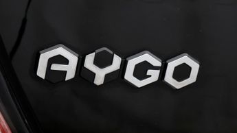 Toyota AYGO VVT-I X-PRESS X-SHIFT