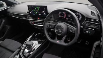 Audi A4 Avant AVANT TFSI S LINE BLACK EDITION