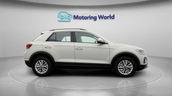 Volkswagen T-Roc LIFE TSI