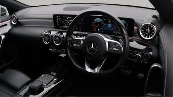 Mercedes-Benz CLA CLA 200 AMG LINE PREMIUM