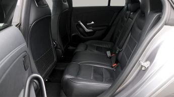 Mercedes-Benz CLA CLA 200 AMG LINE PREMIUM