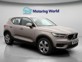Volvo XC40 T3 MOMENTUM