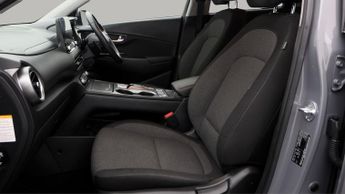 Hyundai KONA PREMIUM