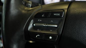 Hyundai KONA PREMIUM