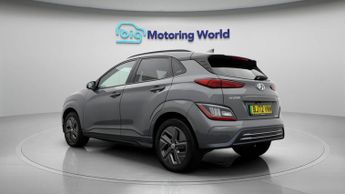 Hyundai KONA PREMIUM