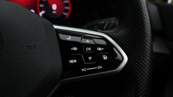 Volkswagen Golf R-LINE TDI DSG