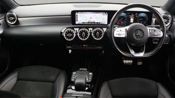 Mercedes-Benz A Class A 200 AMG LINE PREMIUM