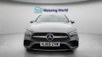 Mercedes-Benz A Class A 200 AMG LINE PREMIUM