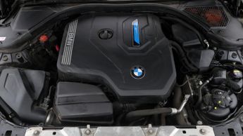 BMW 3 Series 330E SE PRO