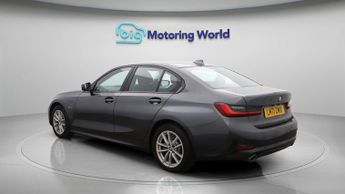 BMW 3 Series 330E SE PRO