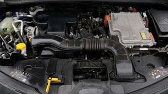 Renault Captur RS LINE E-TECH