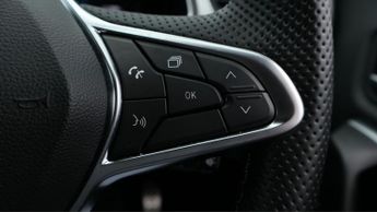 Renault Captur RS LINE E-TECH