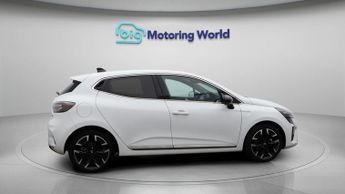 Renault Clio TECHNO E-TECH