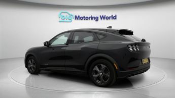 Ford Mustang Mach-E BASE