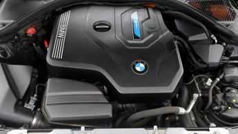 BMW 3 Series 330E M SPORT
