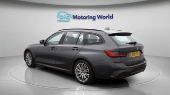 BMW 3 Series 330E M SPORT