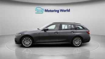 BMW 3 Series 330E M SPORT