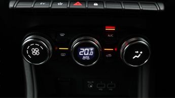 Renault Captur TECHNO E-TECH