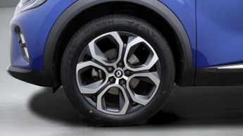 Renault Captur TECHNO E-TECH