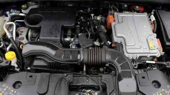 Renault Captur TECHNO E-TECH