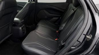 Ford Mustang Mach-E BASE