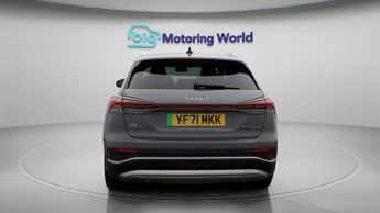 Audi Q4 e-tron S LINE