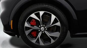 Ford Mustang Mach-E BASE